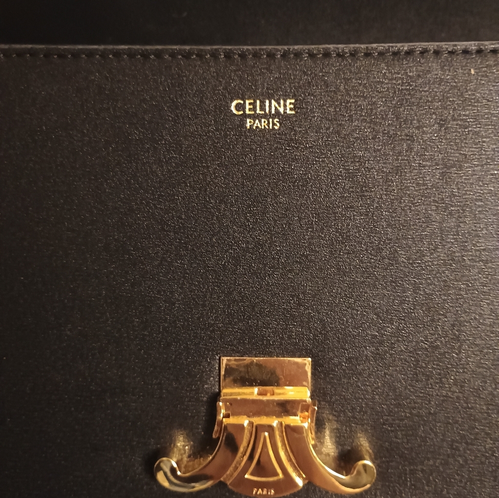 Celine Triomphe Bag in black shiny calfskin. Euc Like New - Picture 8 of 14